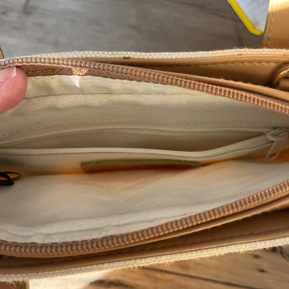 Purse - Picture 2 of 3